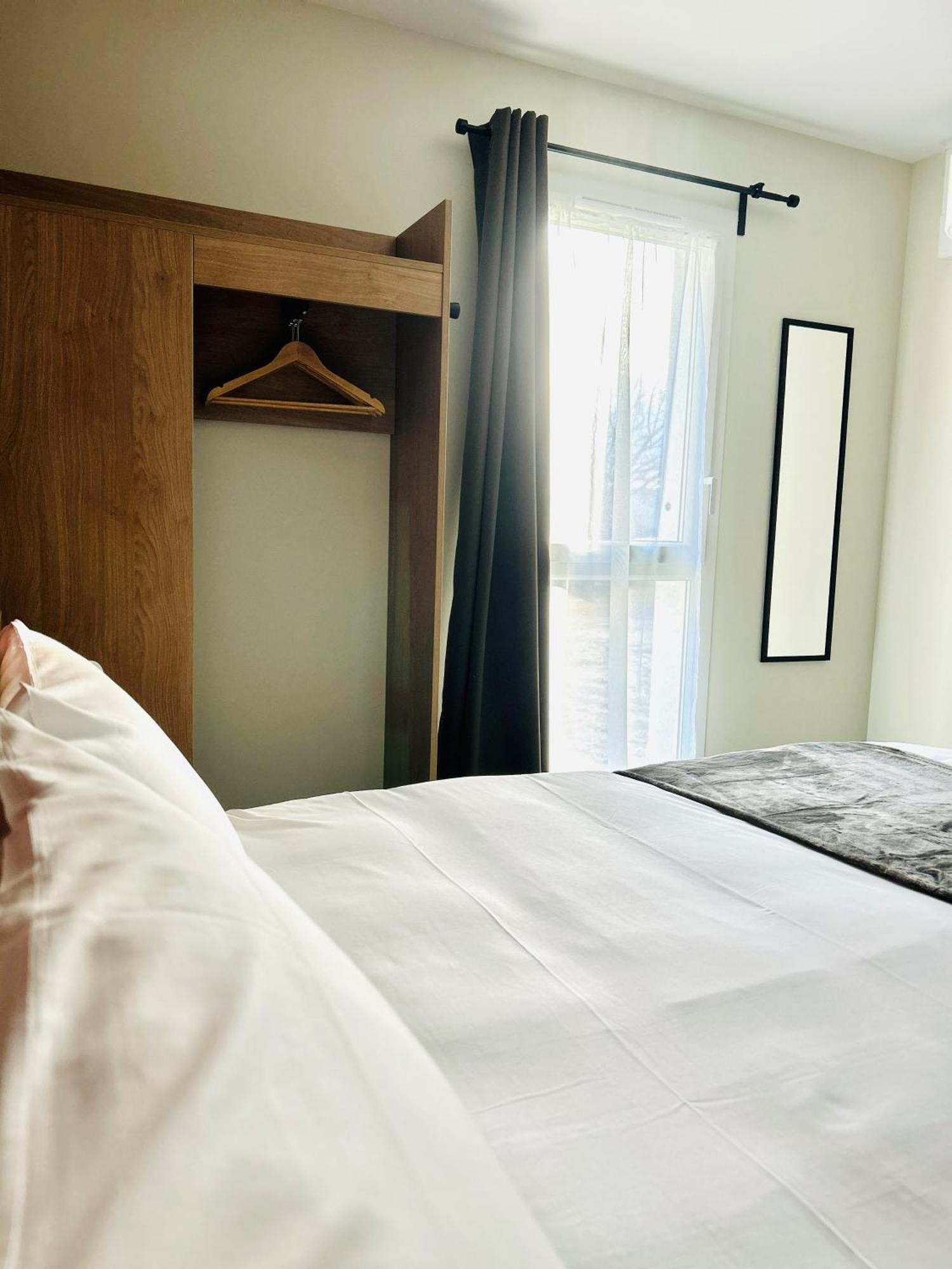 Hotel Wood Inn Bordeaux Aéroport Mérignac Buitenkant foto