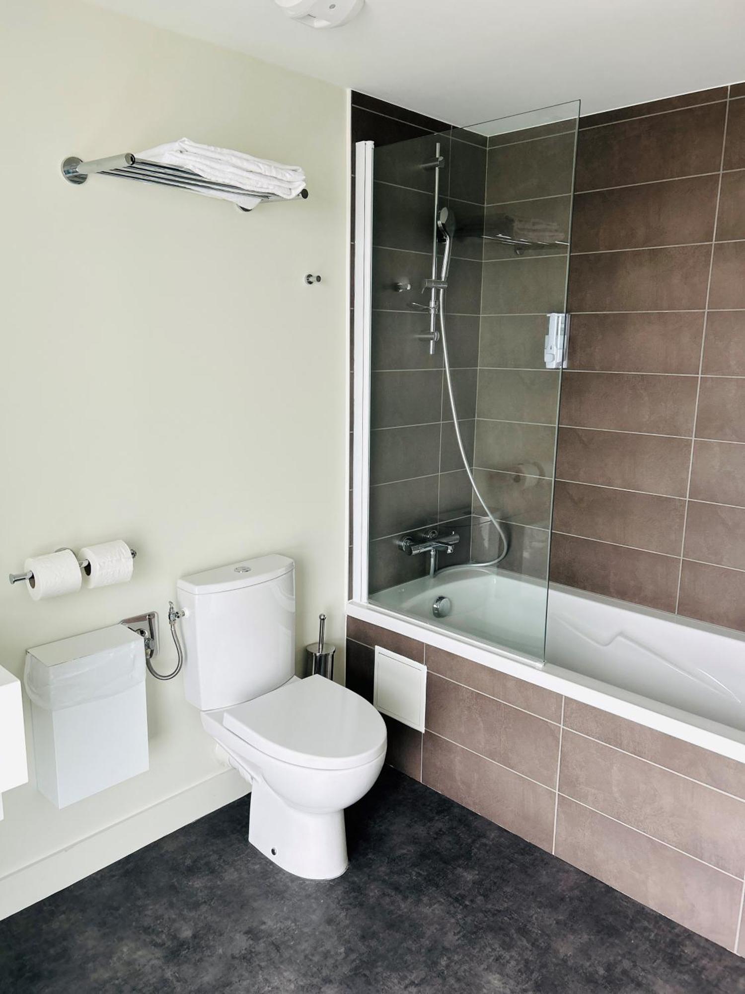Hotel Wood Inn Bordeaux Aéroport Mérignac Buitenkant foto